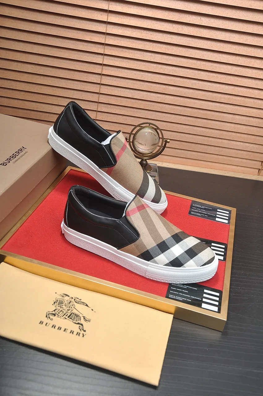 Men's shoes💰480💶[Burberry] (cowhide lining) classic low-top sneakers｜Imported cowhide with classic plaid fabric｜Cow leather lining｜Original outsole｜Fine workmanship and comfortable to wear Size: 38-44 (customized at 45)